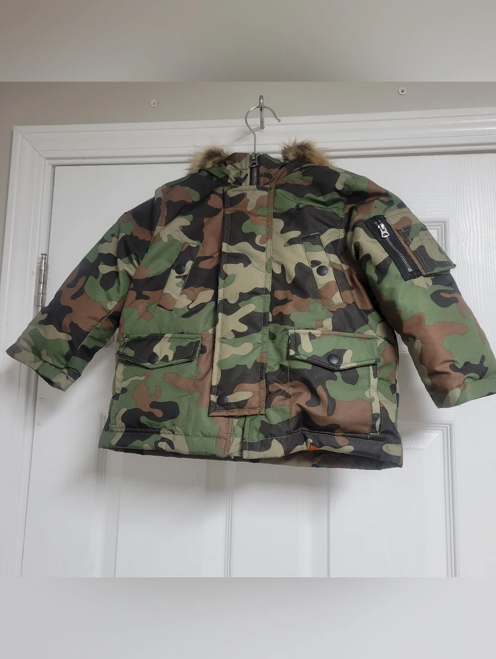 Polo Ralph Lauren Little Boys Camo Down Parka Size 2/2T.